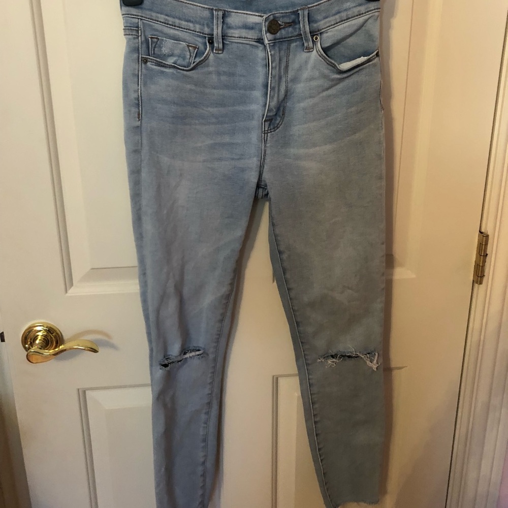 urban outfitters knee rip jeans